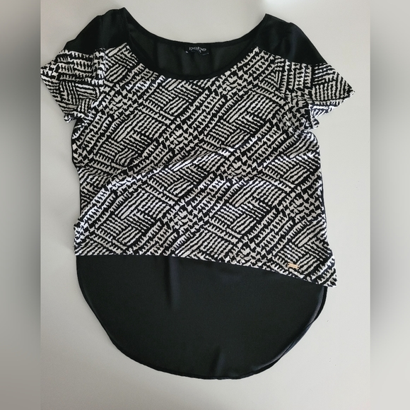 🌺BEBE High-Low Blouse - Picture 3 of 7